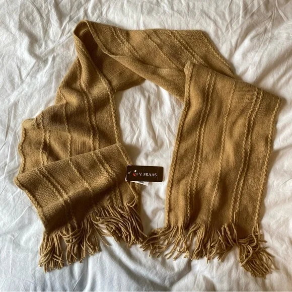 NWT V. Fraas fringe scarf​ - Picture 2 of 5